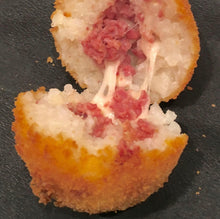 Carica l'immagine nel visualizzatore di Gallery, SALAME D'OCA ORIGINALE LOMBARDO (GOLIARDO)
