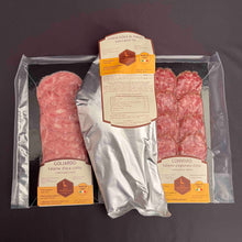 Carica l'immagine nel visualizzatore di Gallery, 2515 - SALAME D'OCA ORIGINALE CON COSCIA D'OCA
